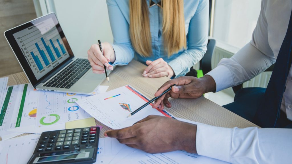 7-Benefits-of-Outsourcing-Accounting-Services
